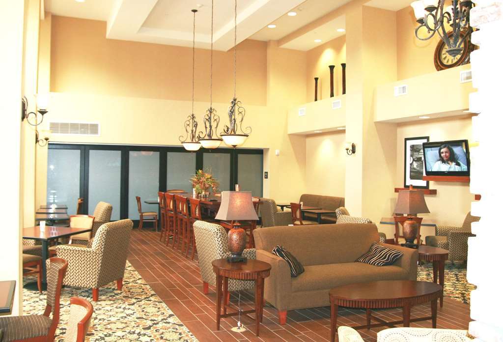 Hampton Inn & Suites Enid Interior photo